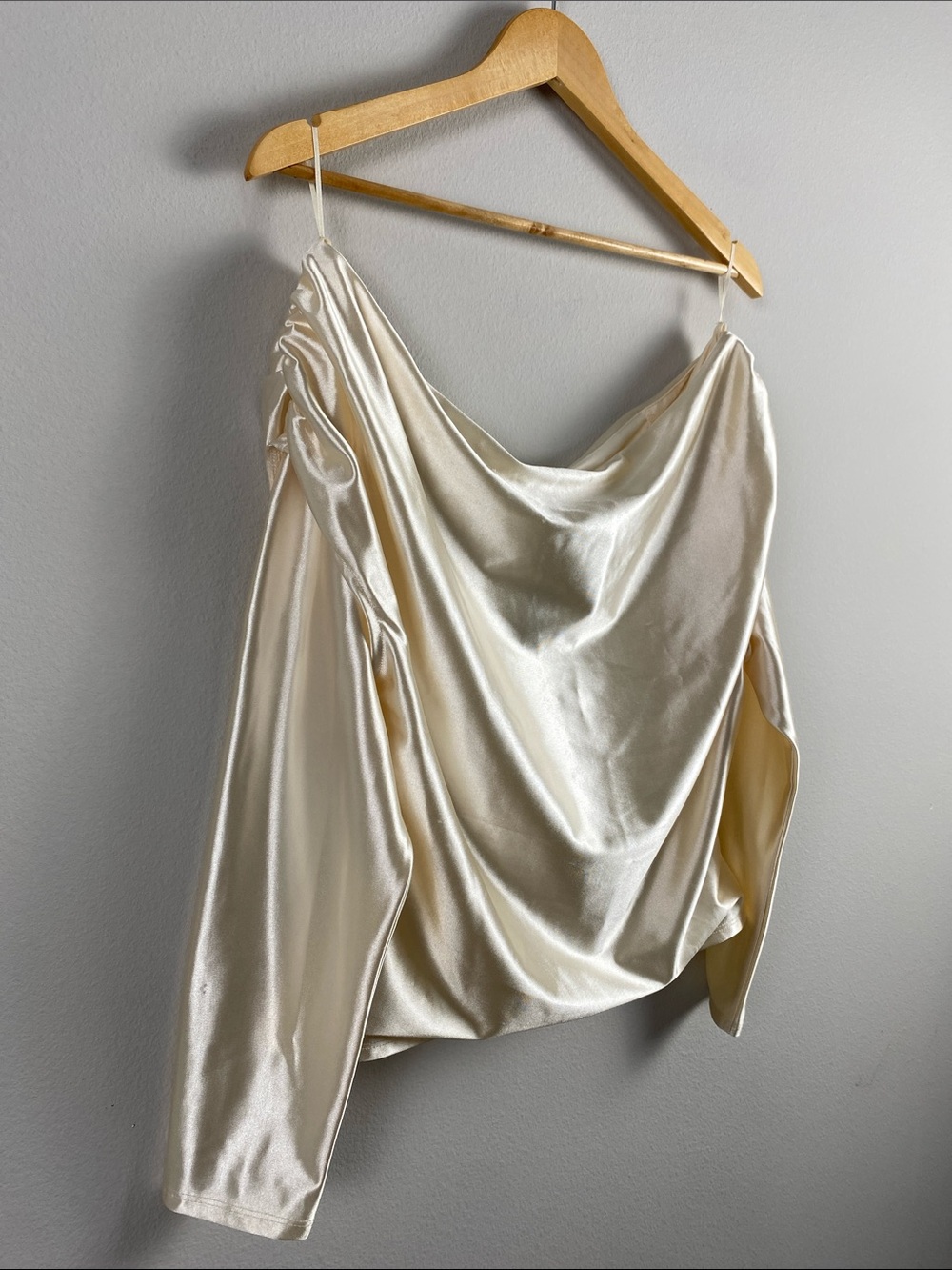Express Satin Draped Shoulder Top | Swan - Picture 7 of 16